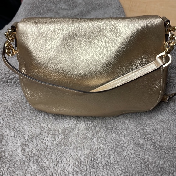Michael Kors Gold leather medium purse. - Picture 3 of 7